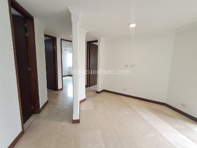 Apartamento de 3 alcobas en arriendo en Laureles, Medellín, 105 m² · foto 10 de 17