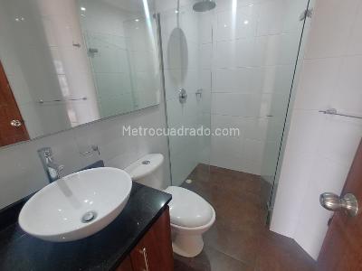 Apartamento de 3 alcobas en arriendo en Laureles, Medellín, 105 m² · foto 11 de 17