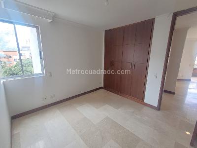 Apartamento de 3 alcobas en arriendo en Laureles, Medellín, 105 m² · foto 12 de 17
