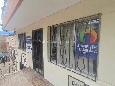 Casa de 5 alcobas en arriendo en Medellín, 300 m² · foto 4 de 20