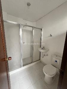 Casa de 5 alcobas en arriendo en Medellín, 300 m² · foto 7 de 20