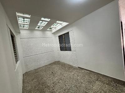 Casa de 5 alcobas en arriendo en Medellín, 300 m² · foto 10 de 20