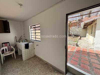 Casa de 5 alcobas en arriendo en Medellín, 300 m² · foto 15 de 20
