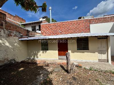Casa de 5 alcobas en arriendo en Medellín, 300 m² · foto 19 de 20
