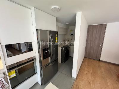 Apartamento en venta en Calasanz, Medellín · foto 2 de 19