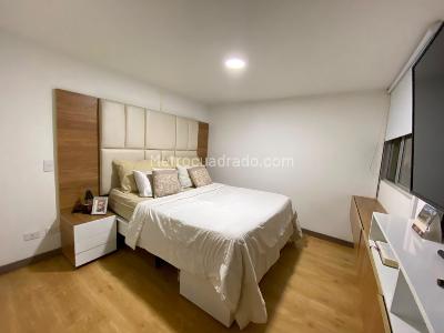Apartamento en venta en Calasanz, Medellín · foto 7 de 19