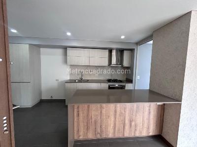 Apartamento de 3 alcobas en arriendo en Conquistadores, Medellín, 120 m² · foto 11 de 20