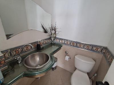 Casa de 4 alcobas en arriendo en Medellín, 283 m² · foto 8 de 19