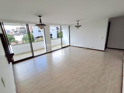 Apartamento de 3 alcobas en arriendo en El Poblado, Medellín, 105 m² · foto 2 de 19