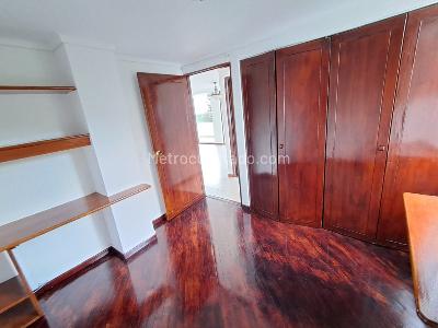 Apartamento de 3 alcobas en arriendo en El Poblado, Medellín, 105 m² · foto 12 de 19