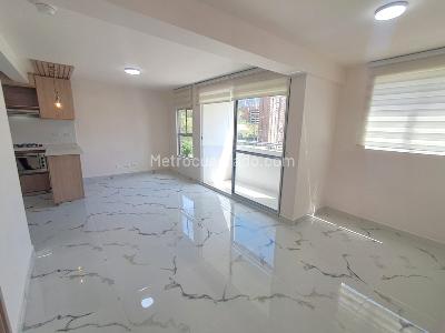 Apartamento de 2 alcobas en arriendo en Calasanz Parte Alta, Medellín, 54 m² · foto 2 de 17