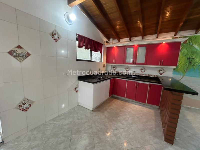 Apartamento en Arriendo, Los Naranjos, Envigado