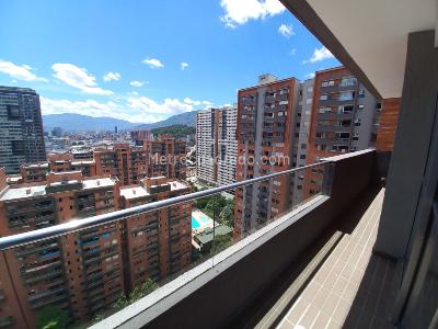 Apartamento de 3 alcobas en arriendo en Ciudad Del Rio, Medellín, 92 m² · foto 2 de 19
