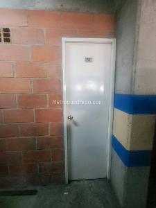 Apartamento en venta en Loma De Los Bernal, Medellín · foto 16 de 20
