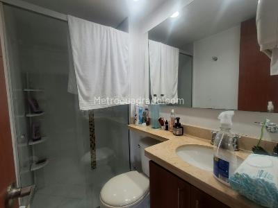 Apartamento en venta en Loma De Los Bernal, Medellín · foto 5 de 20