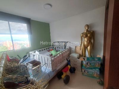 Apartamento en venta en Loma De Los Bernal, Medellín · foto 9 de 20