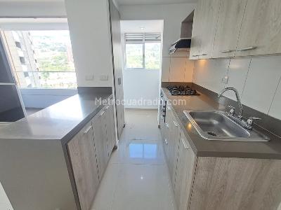 Apartamento de 3 alcobas en arriendo en San German, Medellín, 67 m² · foto 7 de 19