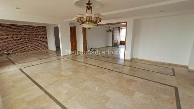 Apartamento de 3 alcobas en arriendo en Los Balsos, Medellín, 224 m² · foto 6 de 20