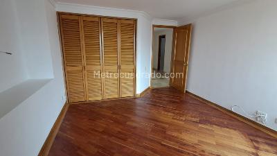 Apartamento de 3 alcobas en arriendo en Los Balsos, Medellín, 224 m² · foto 12 de 20