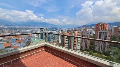 Apartamento de 3 alcobas en arriendo en Los Balsos, Medellín, 224 m² · foto 19 de 20