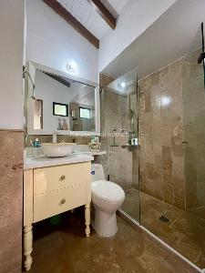 Casa de 2 alcobas en arriendo en El Tesoro, Medellín, 260 m² · foto 7 de 13