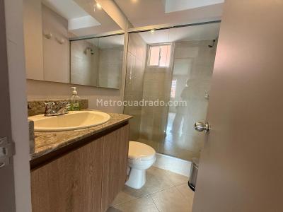 Apartamento de 3 alcobas en arriendo en Lalinde, Medellín, 103 m² · foto 12 de 12