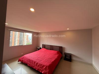 Apartamento de 3 alcobas en arriendo en Lalinde, Medellín, 103 m² · foto 8 de 12