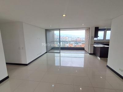 Apartamento de 3 alcobas en arriendo en Lalinde, Medellín, 130 m² · foto 2 de 20