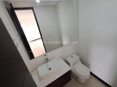 Apartamento de 3 alcobas en arriendo en Lalinde, Medellín, 130 m² · foto 12 de 20