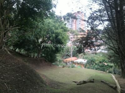 Casa de 5 alcobas en arriendo en Los Colegios, Rionegro, 1000 m² · foto 13 de 20
