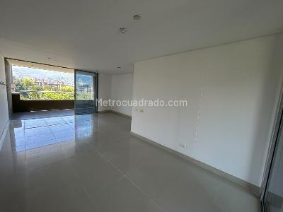 Apartamento de 3 alcobas en arriendo en Benedictinos, Envigado, 156 m² · foto 2 de 20