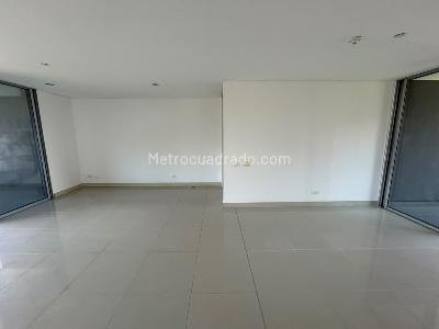 Apartamento de 3 alcobas en arriendo en Benedictinos, Envigado, 156 m² · foto 3 de 20