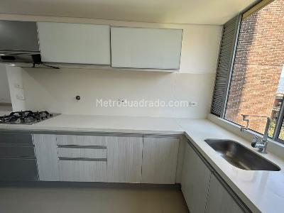 Apartamento de 3 alcobas en arriendo en Benedictinos, Envigado, 156 m² · foto 15 de 20