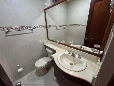 Casa de 3 alcobas en arriendo en San Sebastian, Envigado, 180 m² · foto 3 de 20