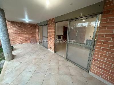 Casa de 3 alcobas en arriendo en San Sebastian, Envigado, 180 m² · foto 15 de 20