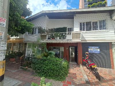 Casa de 4 alcobas en arriendo en Laureles, Medellín, 120 m² · foto 2 de 16