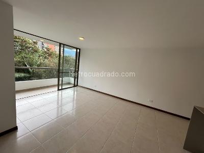 Apartamento de 2 alcobas en arriendo en Quebrada Clara, Envigado, 68 m² · foto 2 de 16