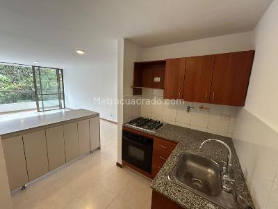 Apartamento de 2 alcobas en arriendo en Quebrada Clara, Envigado, 68 m² · foto 9 de 16