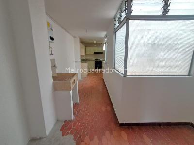 Apartamento de 3 alcobas en arriendo en Laureles, Medellín, 120 m² · foto 7 de 19