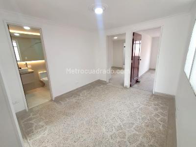 Apartamento de 3 alcobas en arriendo en Laureles, Medellín, 120 m² · foto 10 de 19