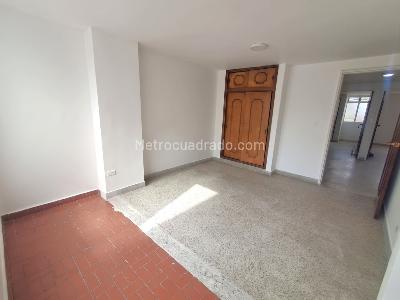 Apartamento de 3 alcobas en arriendo en Laureles, Medellín, 120 m² · foto 13 de 19