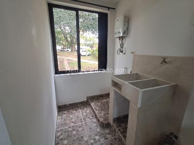 Apartamento de 1 alcoba en arriendo en Santa Monica, Medellín, 57 m² · foto 3 de 13