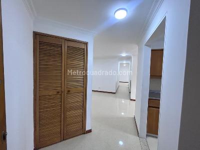Apartment for rent in La Castellana, Medellín