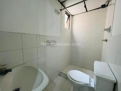 Apartamento de 4 alcobas en arriendo en El Tesoro, Medellín, 137 m² · foto 19 de 20