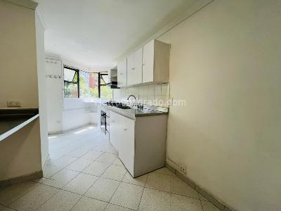 Apartamento de 4 alcobas en arriendo en El Tesoro, Medellín, 137 m² · foto 2 de 20