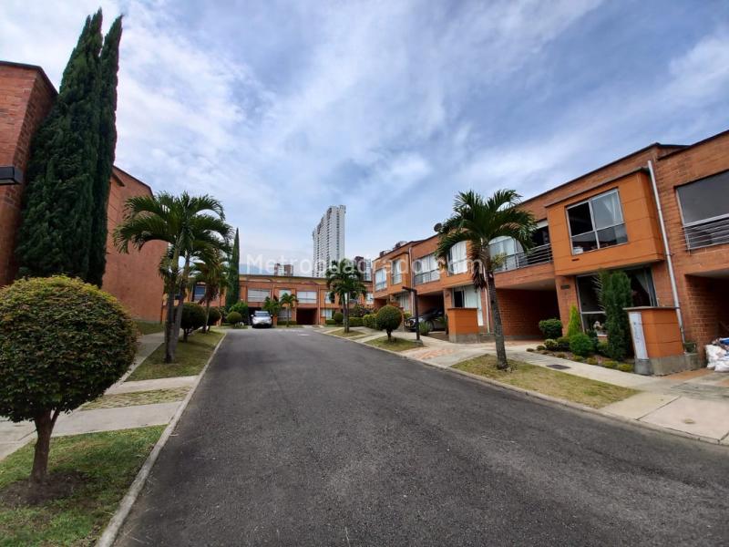 Spacious 3BR House in Suramérica, La Estrella - 2