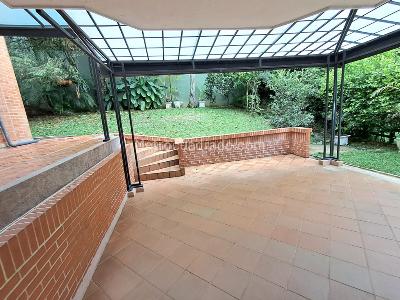Casa de 4 alcobas en arriendo en Las Lomas, Medellín, 300 m² · foto 6 de 20