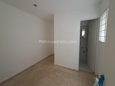 Casa de 4 alcobas en arriendo en El Velodromo, Medellín, 190 m² · foto 11 de 15