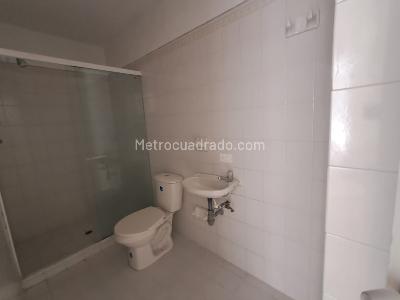 Casa de 4 alcobas en arriendo en El Velodromo, Medellín, 190 m² · foto 14 de 15