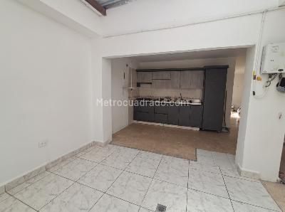 Casa de 4 alcobas en arriendo en El Velodromo, Medellín, 190 m² · foto 2 de 15